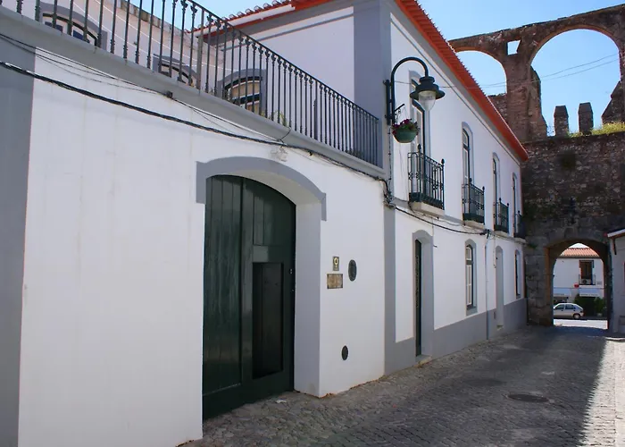 Casa Da Muralha De Serpa